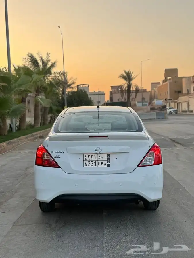 نسسان صني 2022شبه جديده 4