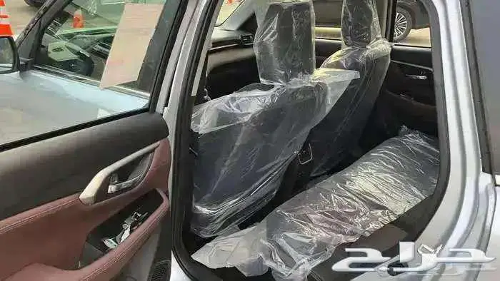 تويوتا اوربان كروزر 2025 GLX سي سي 1.5 بنزين 10