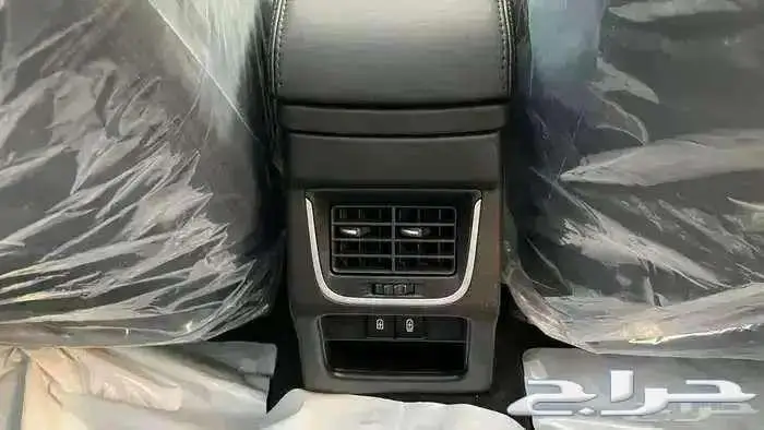 تويوتا اوربان كروزر 2025 GLX سي سي 1.5 بنزين 11