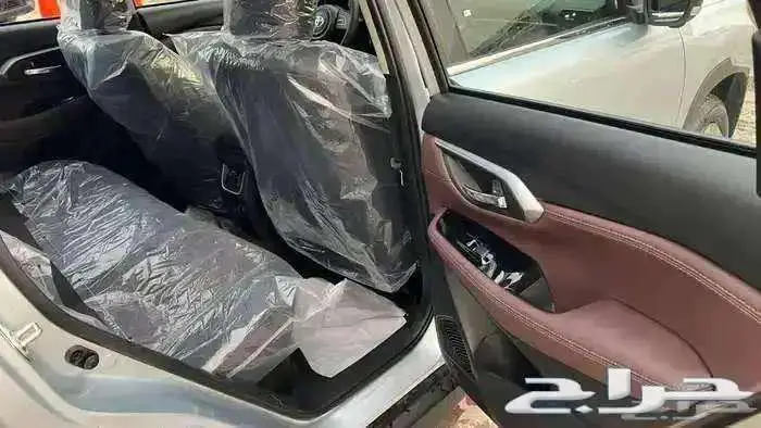 تويوتا اوربان كروزر 2025 GLX سي سي 1.5 بنزين 8