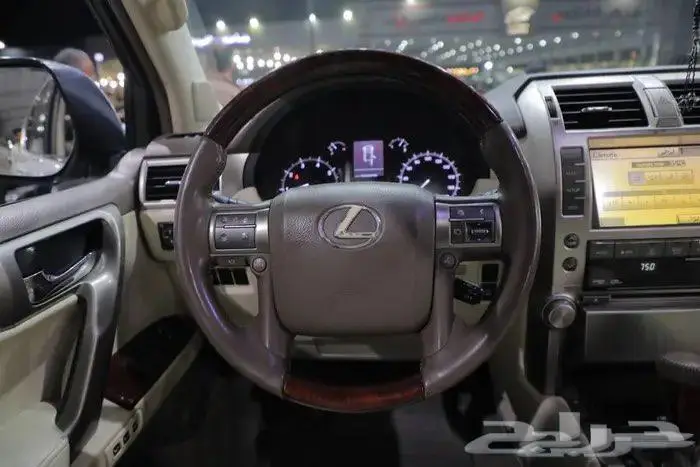 ليكزس GX 460 فل كامل فتحة سقف جلد موديل 2010 17