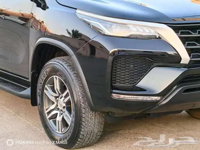 فورشنر GX بنزين بدون اسود2021 3