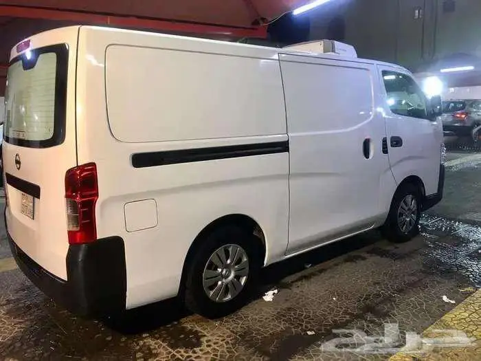 نيسان اورفان للايجار 4