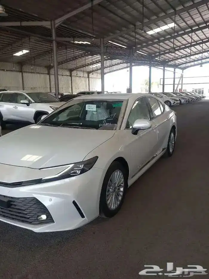 كامرى 2025 3