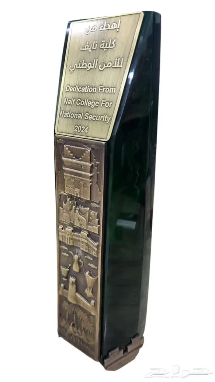 تفصيل دروع وبروشات 11