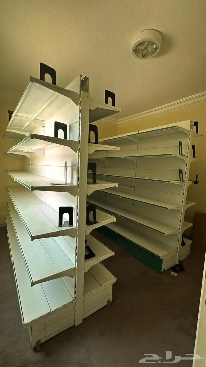 رفوف مكتبة 1