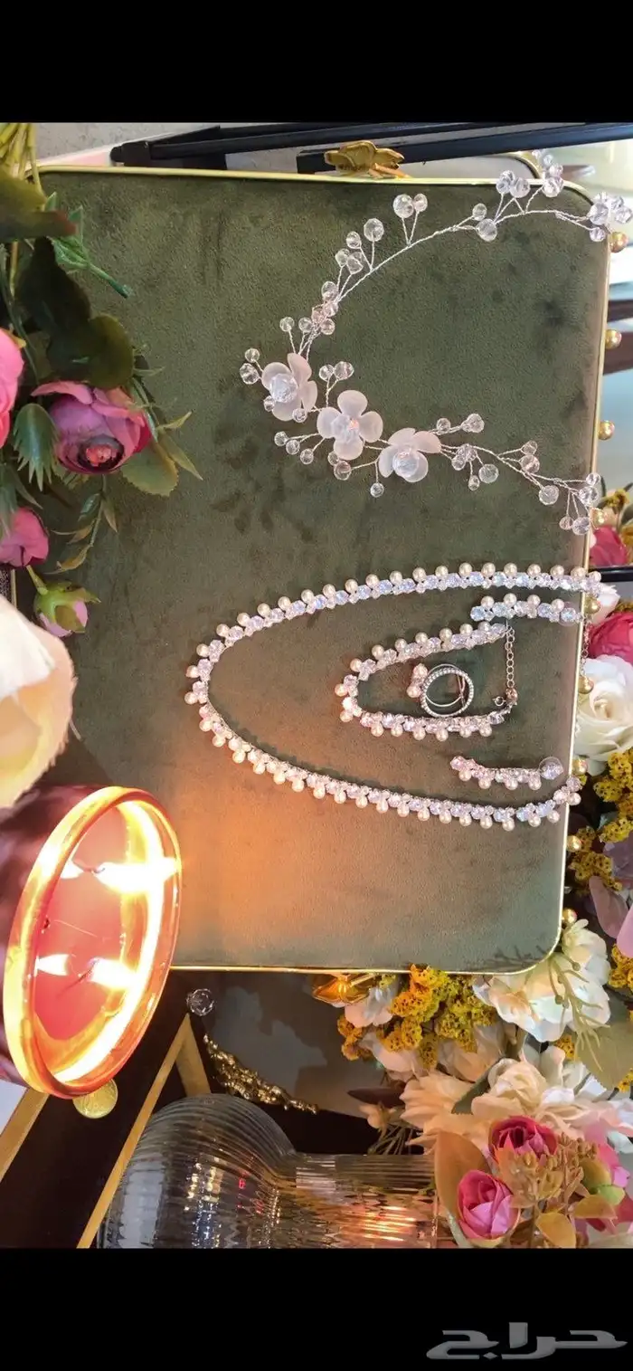 طقم مناسبات جدا فخم فضي الخرز لولو مكون 5قطع 2