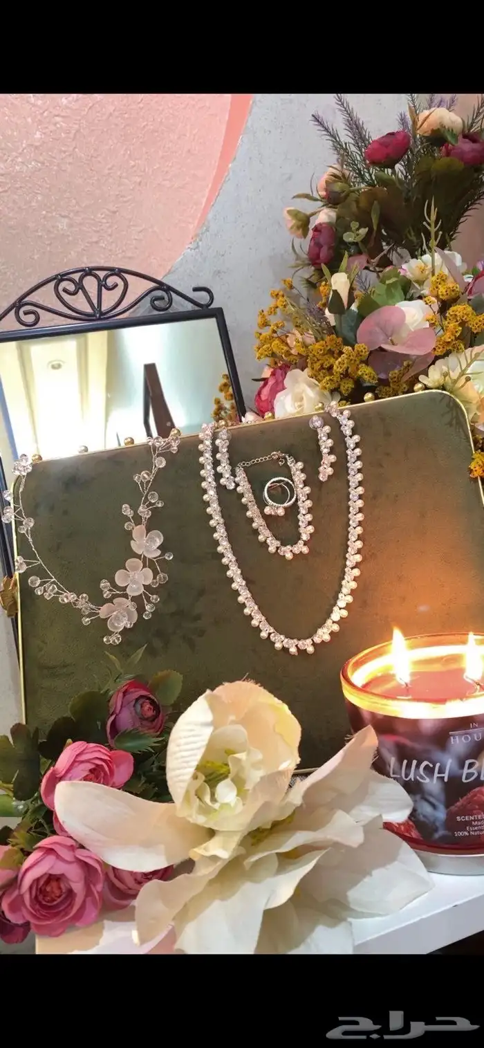 طقم مناسبات جدا فخم فضي الخرز لولو مكون 5قطع 1