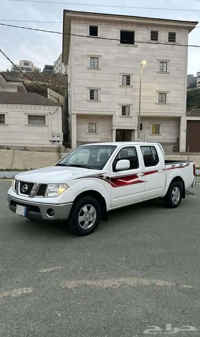 نيسان نافارا 4