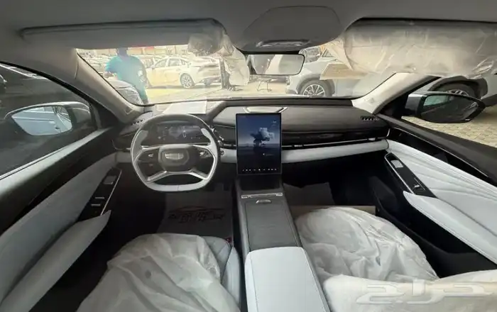 جيلي بريفيس 2026 8