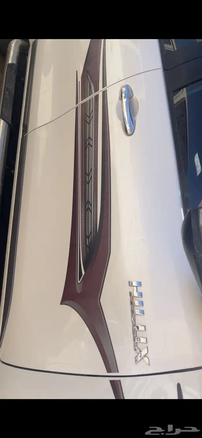 شطرطون جهه يمين هايلوكس دبل 2018 غمارتين اصلي للبيع 3