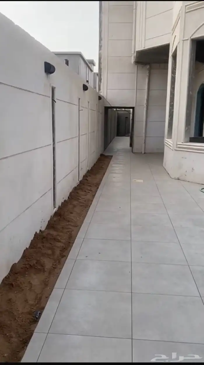 فيلا مع شقة منفصلة ( جديدة ) للبيع 6
