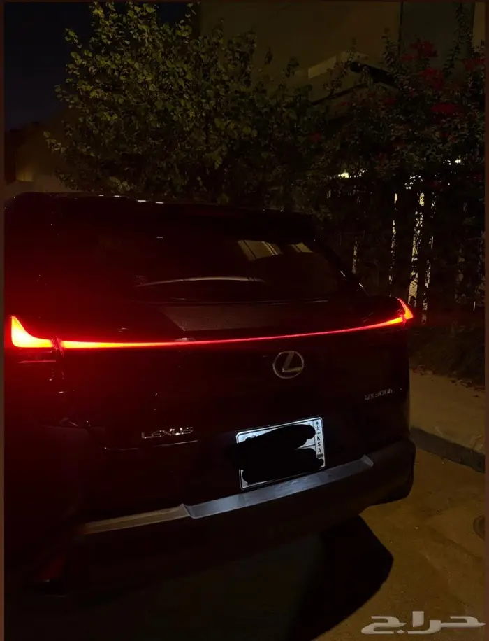 لكزس ux300h موديل 2024 1