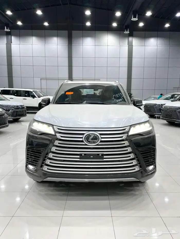 لكزس LX 600 BB سعودي 2025 ( ابيض - اسود - تيتانيوم ) 0