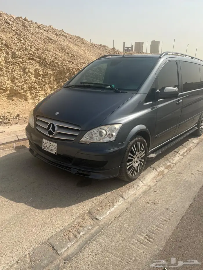 ميرسيدس فيانو 9