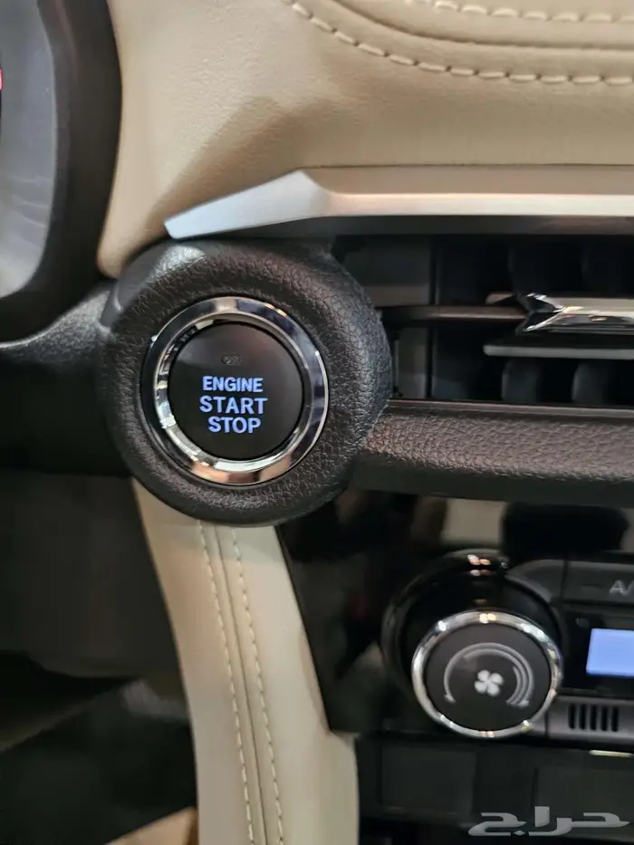 تويوتا يارس فل YX موديل 2026 10