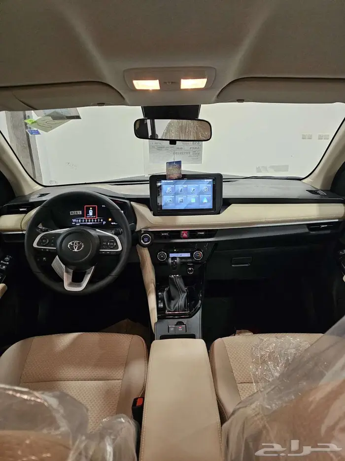 تويوتا يارس فل YX موديل 2026 14