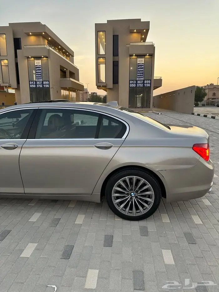 بي ام دبليو 730Li 2010 6