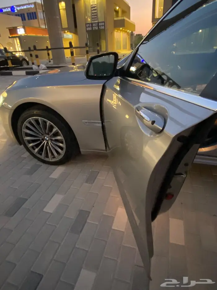 بي ام دبليو 730Li 2010 10