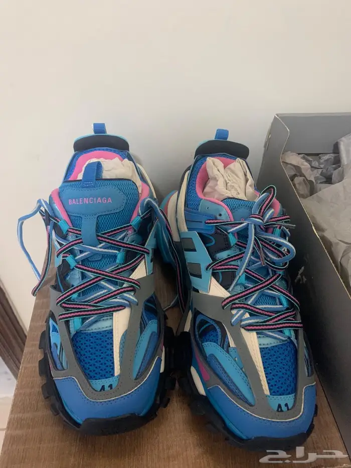 شوز ماركة بلنسياقا BALENCIAGA اصلي 0