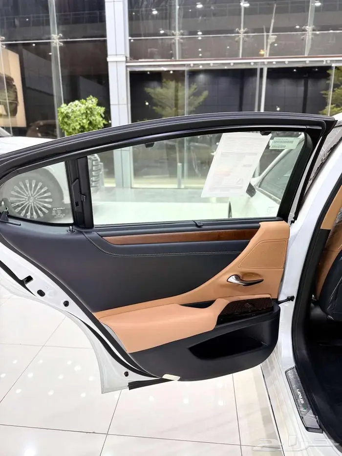 لكزس ES 350 CC نص فل 2025 سعودي 17