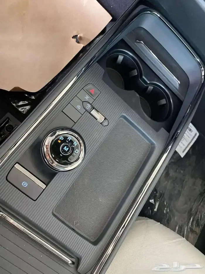 فورد تورس امبيانتى 2026مع صيانة مجانية 7