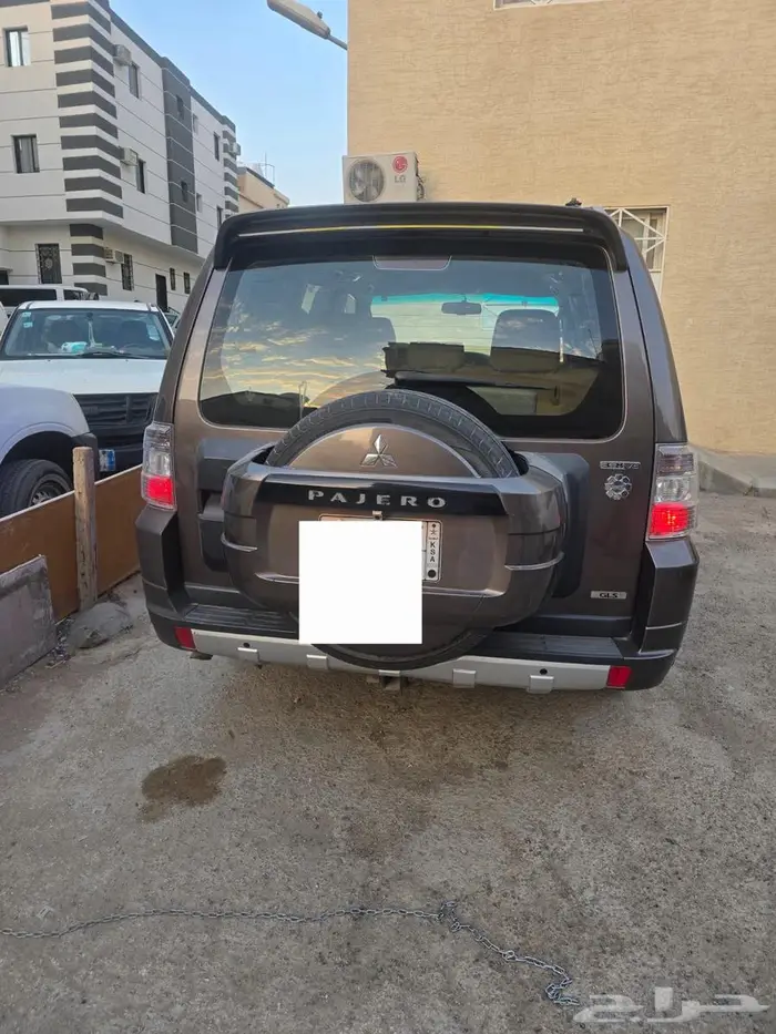 ميتسوبيشي باجيرو 2014 0