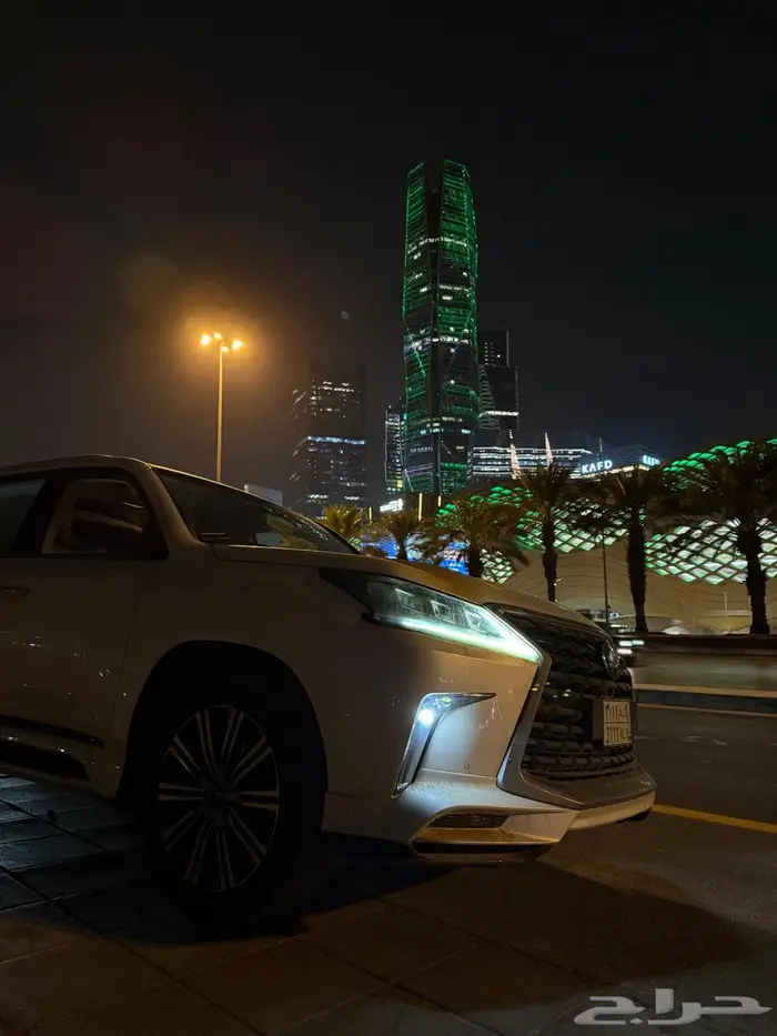 جيب لكزس LX570 سبورت مخزن عالشرط 7
