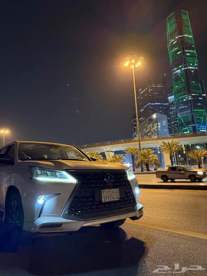 جيب لكزس LX570 سبورت مخزن عالشرط 11
