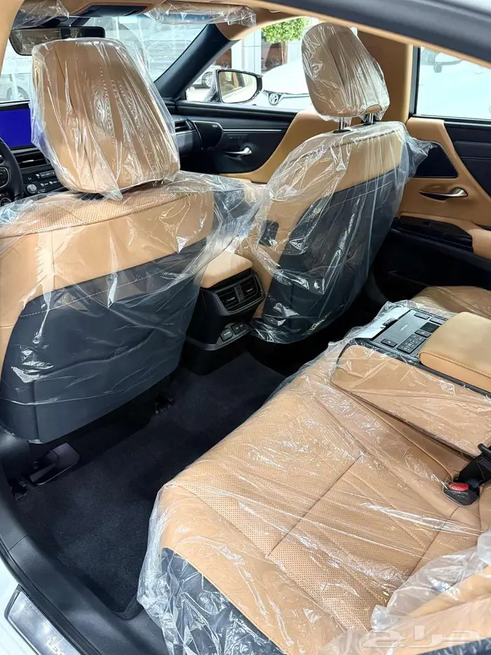 لكزس ES 350 DD فل كامل 2025 سعودي 25