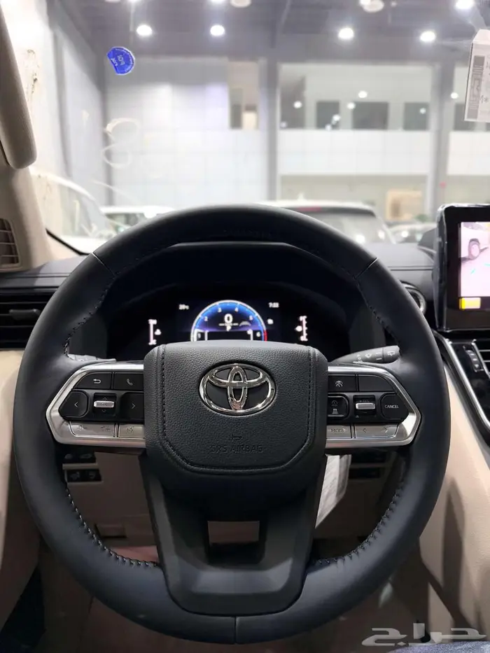 تويوتا لاندكروزر GXR L3 بنزين سعودي 2025 ( ابيض - اسود ) 14
