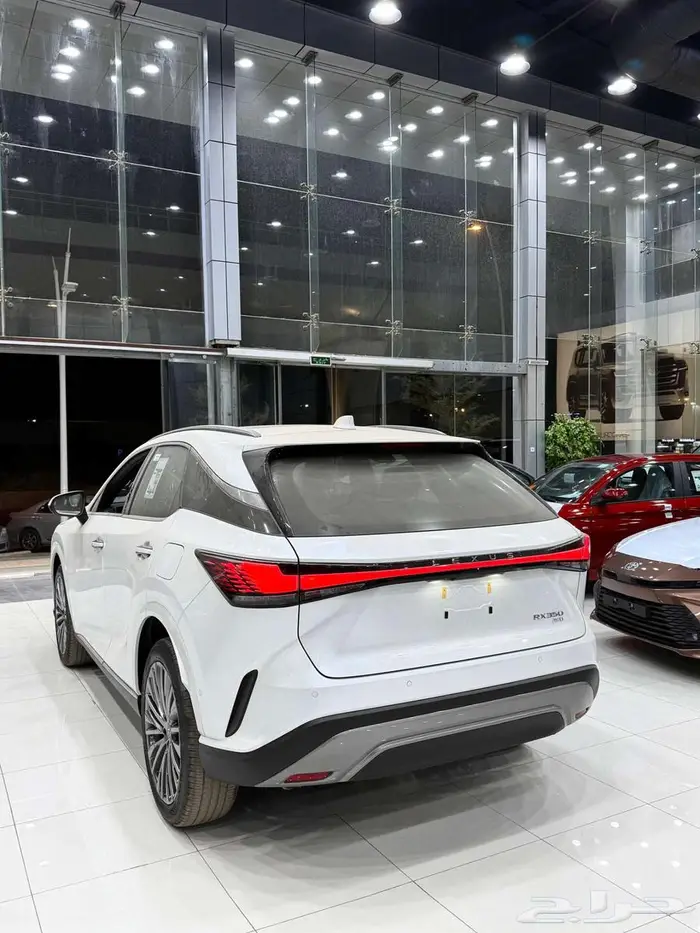 لكزس RX 350 BB سعودي 2025 ( ابيض - اسود تيتانيوم ) 5