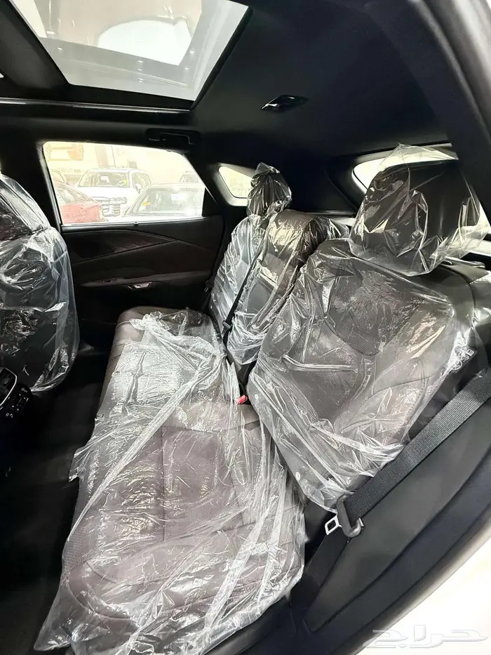 لكزس RX 350 BB سعودي 2025 ( ابيض - اسود تيتانيوم ) 24