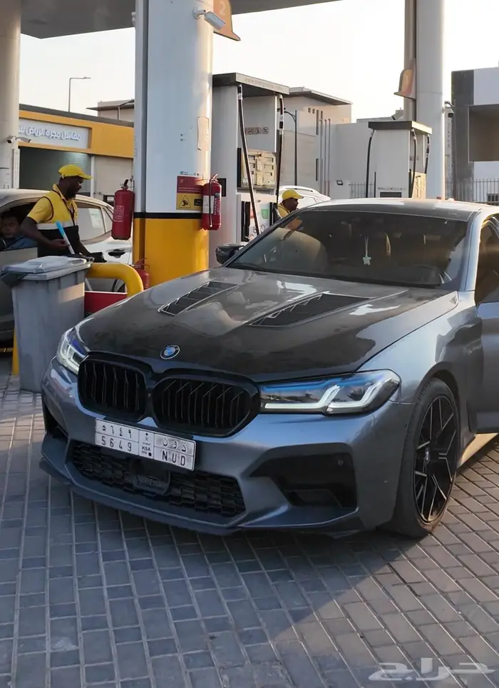 Bmw m5 كبوت كاربون فايبر مستخدم 1