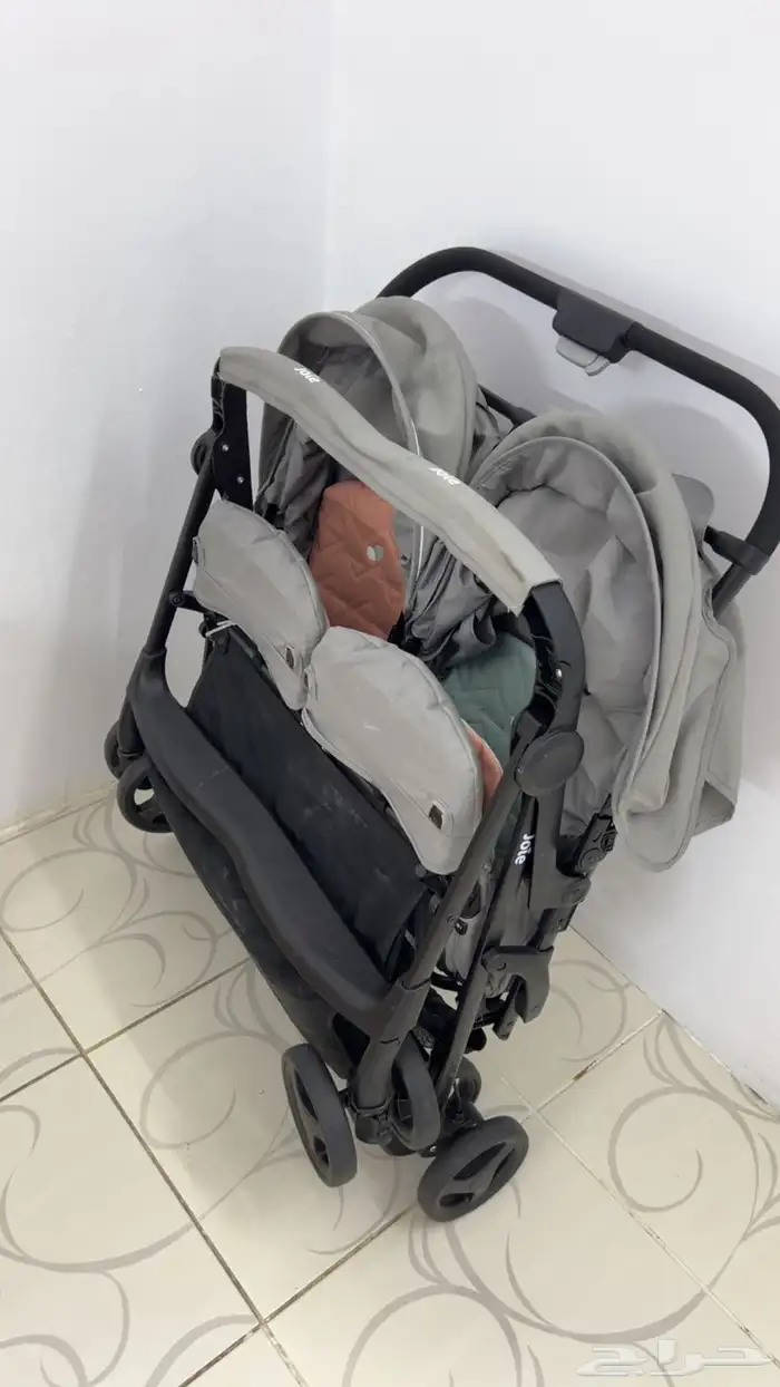 عربية اطفال توأم 3