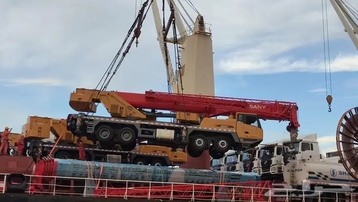 للبيع كرين 50 طن ساني التفاصيل على الواتس 0