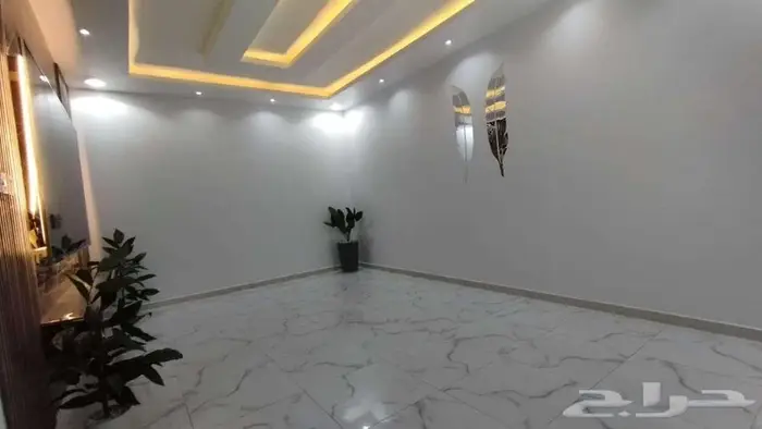 فيلا دبلكس للبيع حي الضاحيه العاشر ب مليون 9