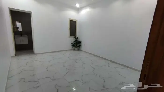 فيلا دبلكس للبيع حي الضاحيه العاشر ب مليون 25