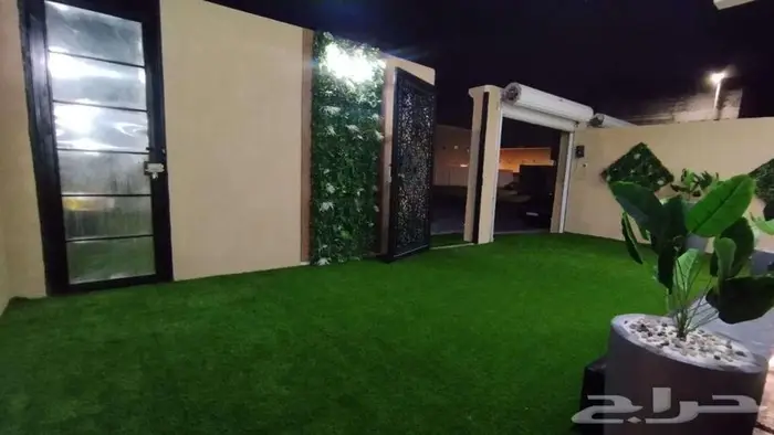 فيلا دبلكس للبيع حي الضاحيه العاشر ب مليون 33