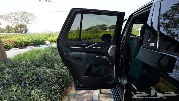 2024 CADILLAC ESCALADE V 6.2L SUPERCHARGED V8 0KM 36