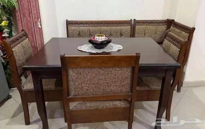 طاولة طعام وكراسى 1