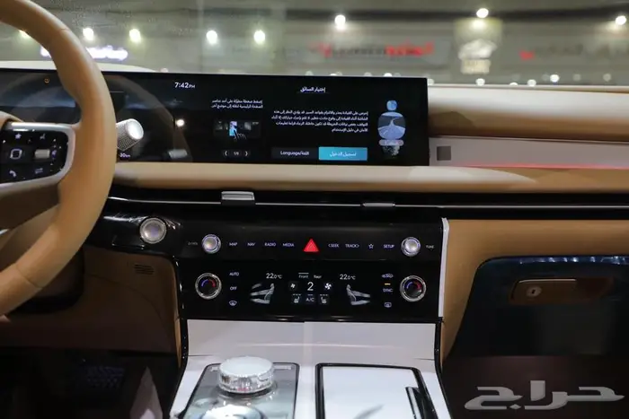 جينيسس G80 بريستيج بانوراما جلد اربعة سلندر موديل 2026 13