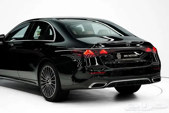 مرسيدس E 200 موديل 2026 أصفار خليجي أسود جملي 5