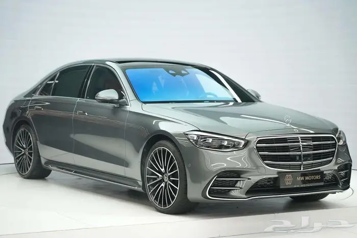 مرسيدس S 500 موديل 2025 أصفار خليجي رمادي فاتح أحمر 2
