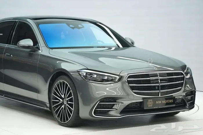مرسيدس S 500 موديل 2025 أصفار خليجي رمادي فاتح أحمر 0