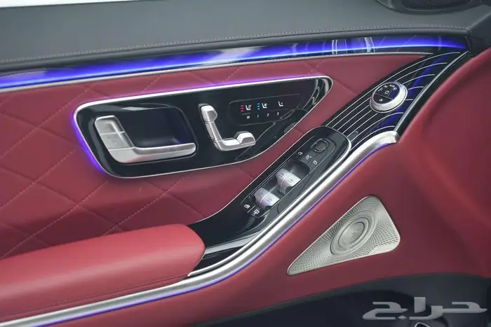 مرسيدس S 500 موديل 2025 أصفار خليجي رمادي فاتح أحمر 11
