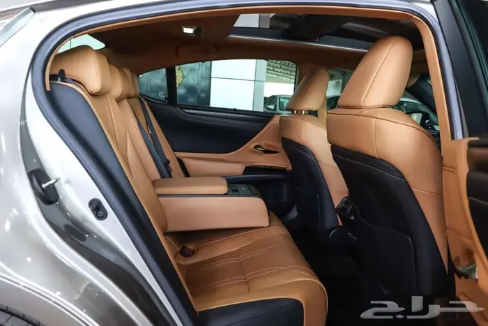 لكزس ES250 سعودي فل موديل 2023 12