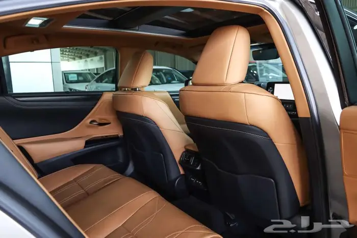 لكزس ES250 سعودي فل موديل 2023 11