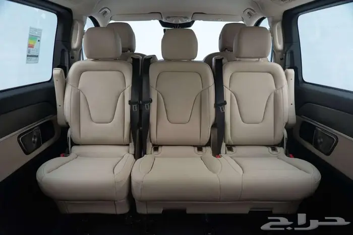 مرسيدس V 300 AMG موديل 2025 أصفار خليجي أزرق أبيض 12