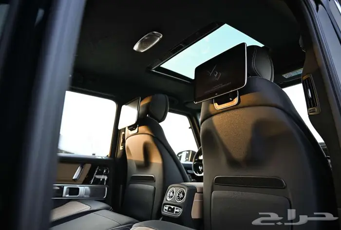 شركة البريمي لسيارات مرسيدس G63 11